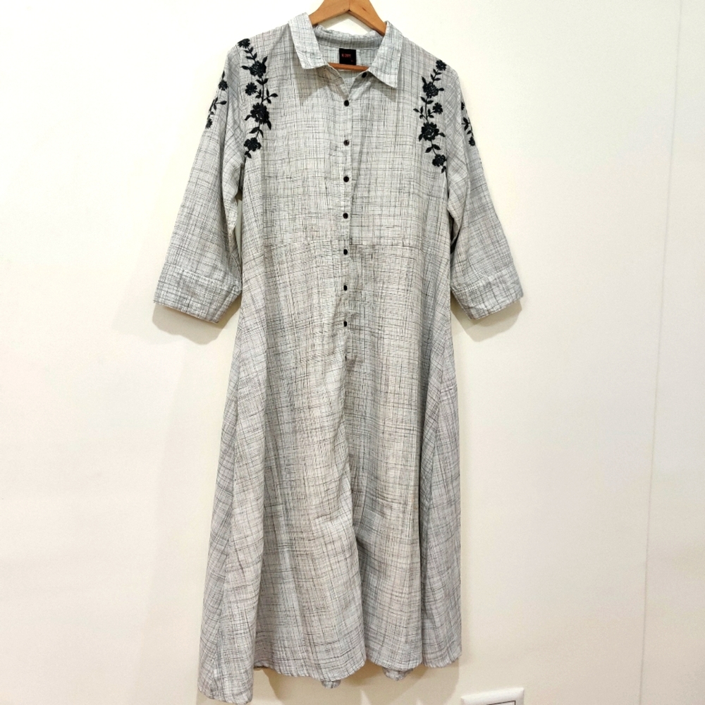 (NWOT) Checkered Kurti - Picture 3 of 7